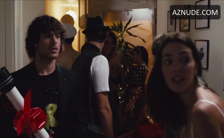 Enrica Pintore in 10 Rules For Falling In Love, photo 0