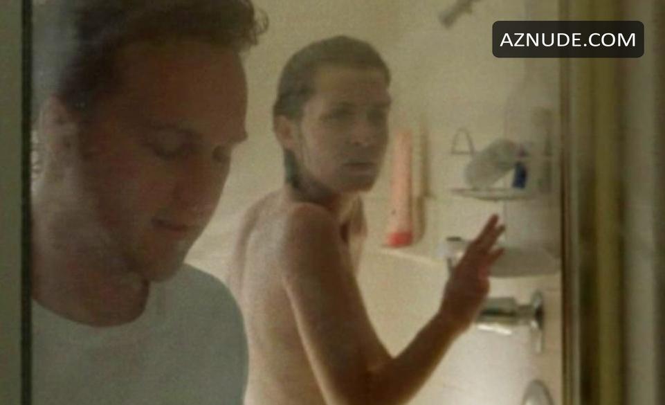 Arly Jover in The Young Unknowns, photo 3