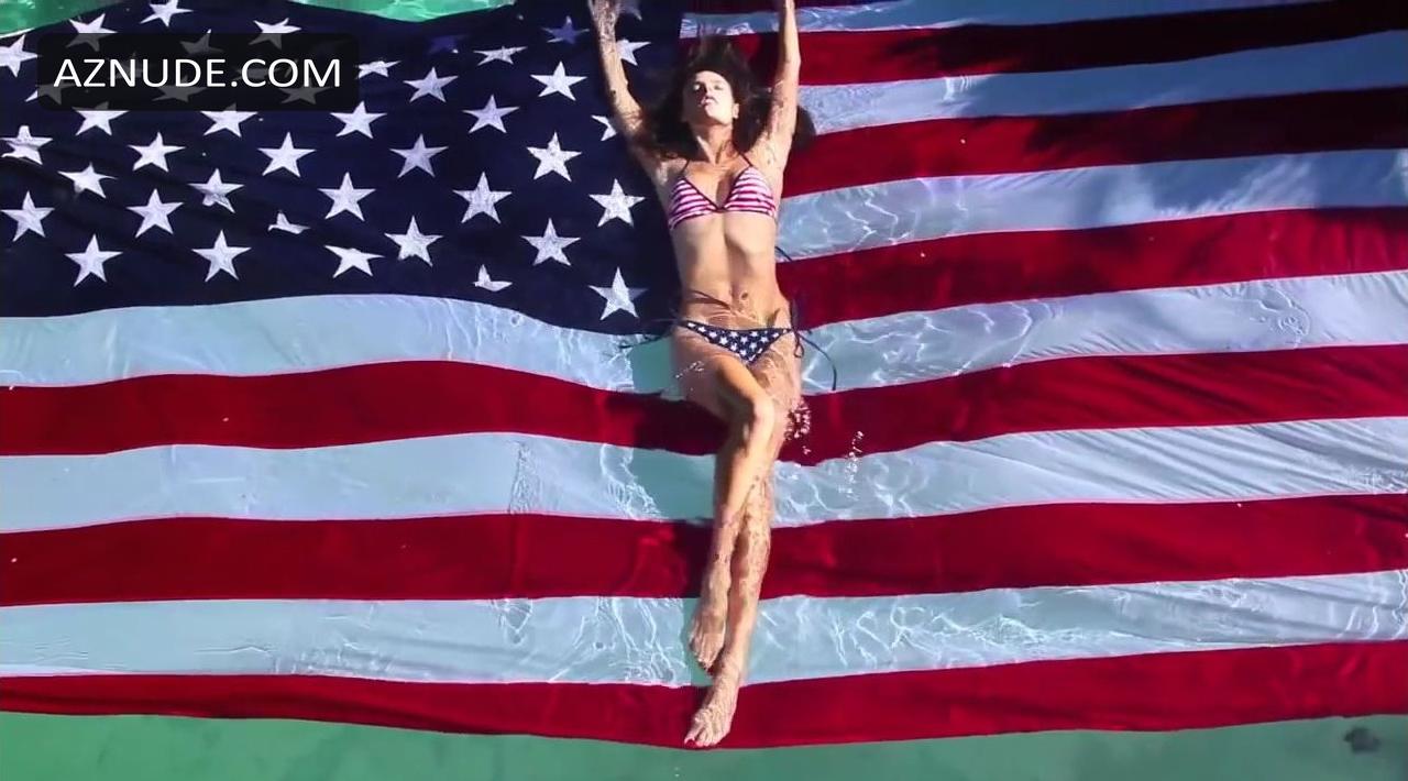 Alessandra Ambrosio in Love Advent Calendar Shoot, photo 0