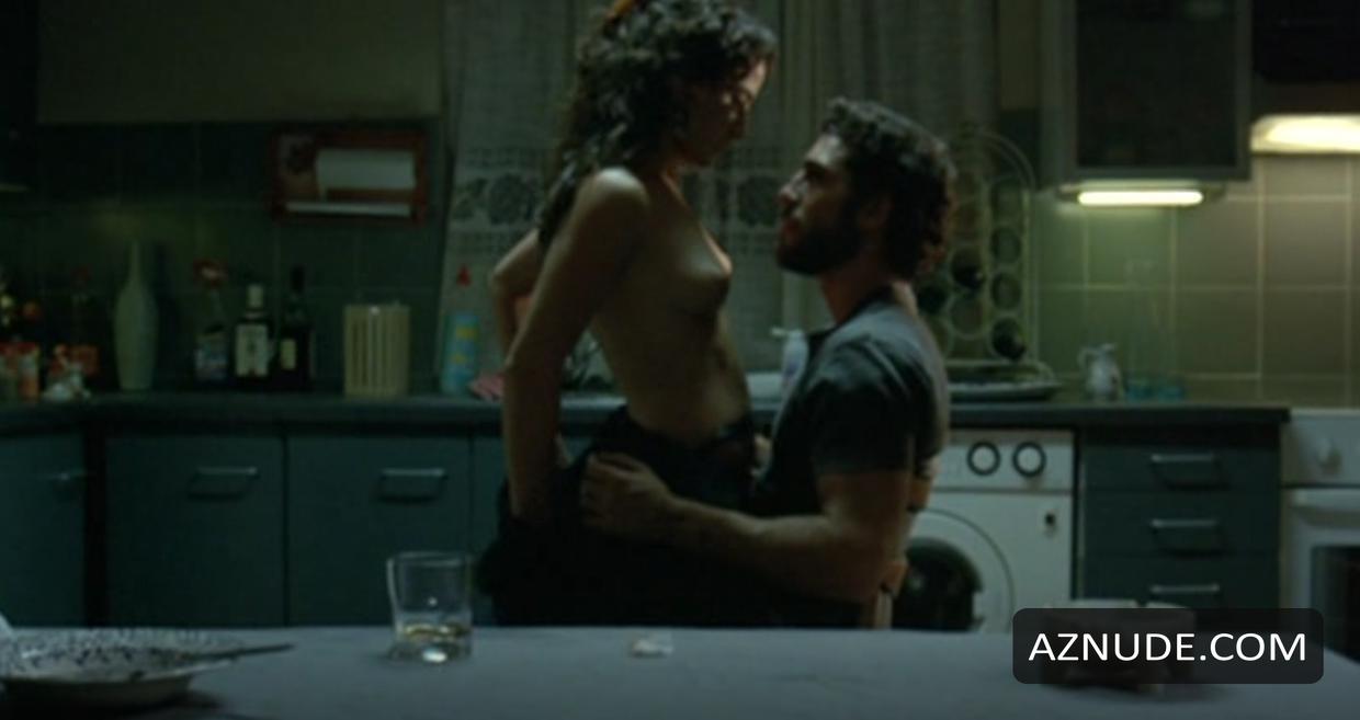 Belen Lopez in La distancia, photo 13