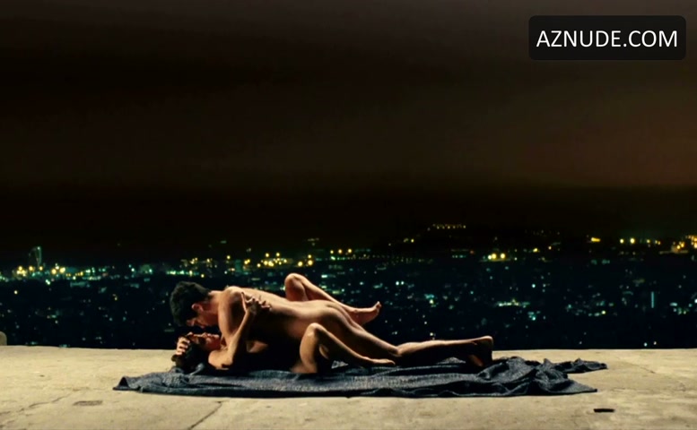 Clara Lago in I Want You, photo 12
