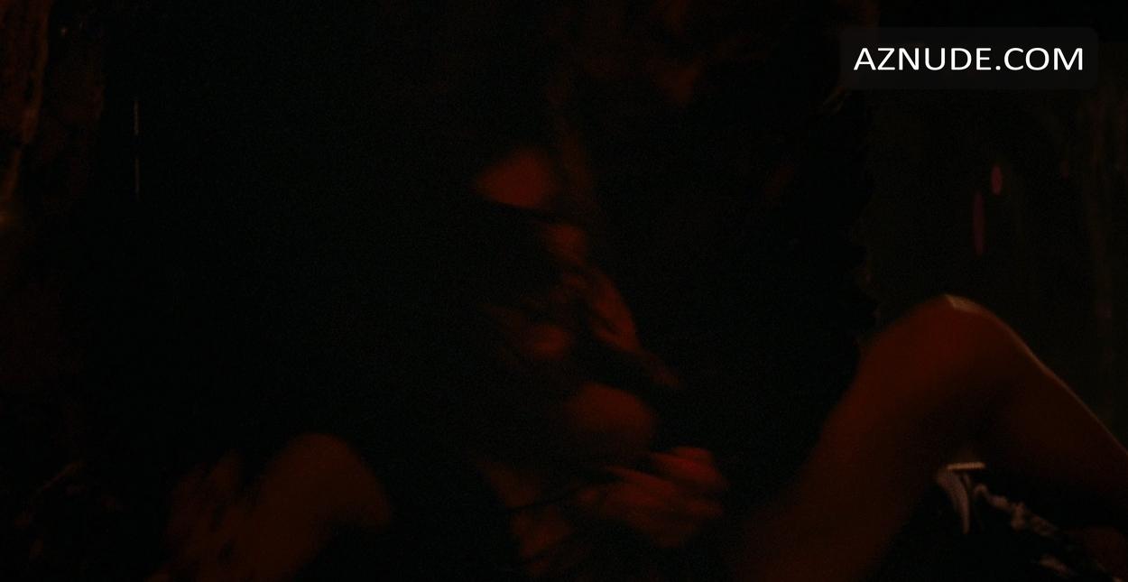 Angela Trimbur in Halloween Ii, photo 4