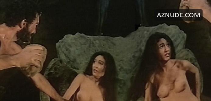 Me Me Lai in Jungle Holocaust, photo 4