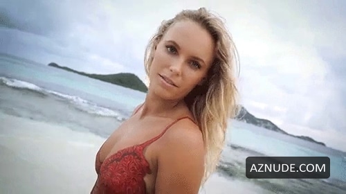 Caroline Wozniacki in Sports Illustrated: Swimsuit 2016, photo 1