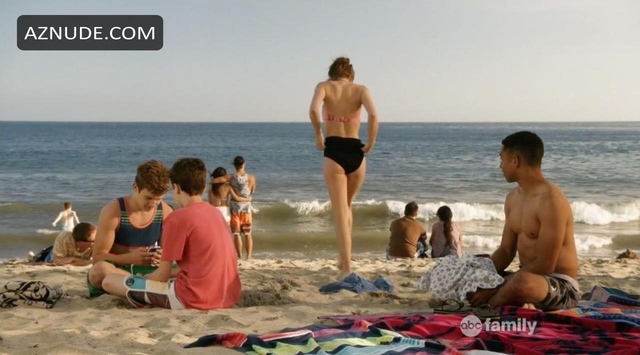 Maia Mitchell in The Fosters (2013-), photo 7