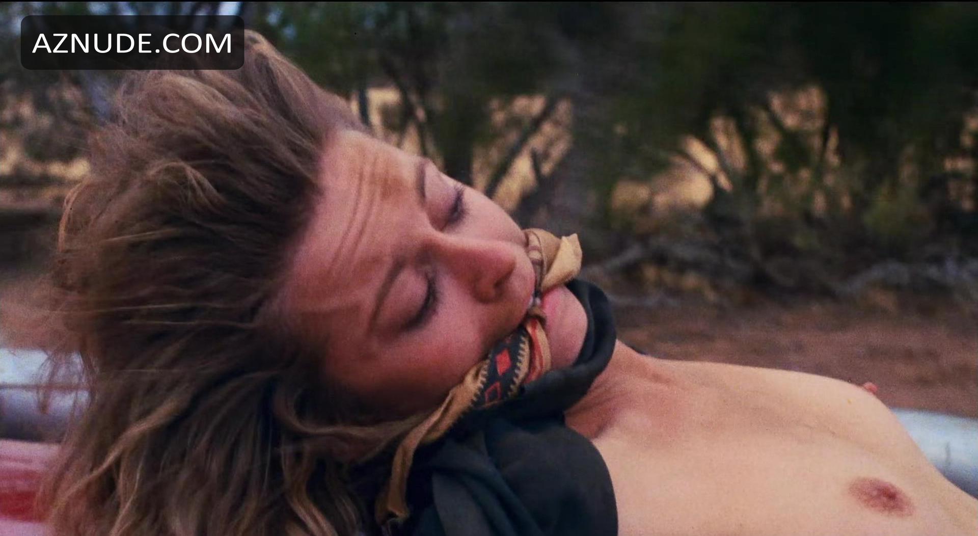 Cassandra Delaney in Fair Game, photo 53