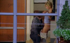 Bobbie Phillips in The Hustle, photo 19