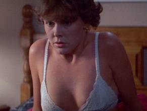 Amanda Bearse in Fright Night, photo 14