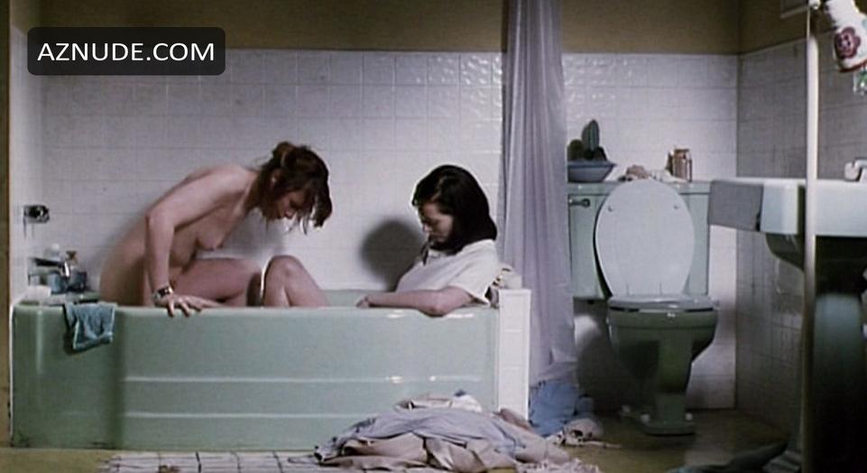 Amy Madigan in Female Perversions, photo 4