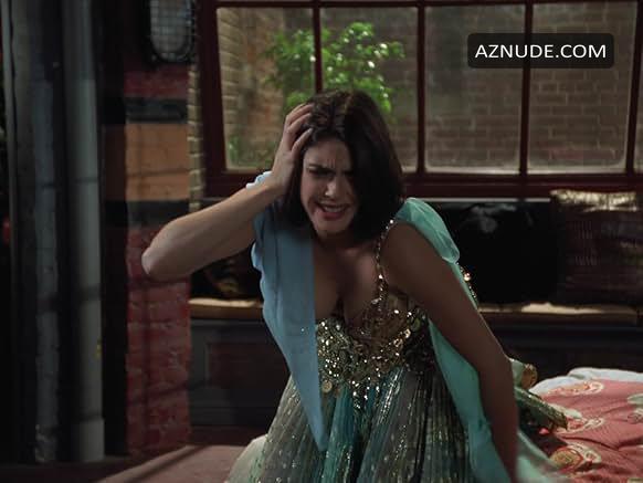 Teri Hatcher in Lois & Clark: The New Adventures of Superman, photo 5