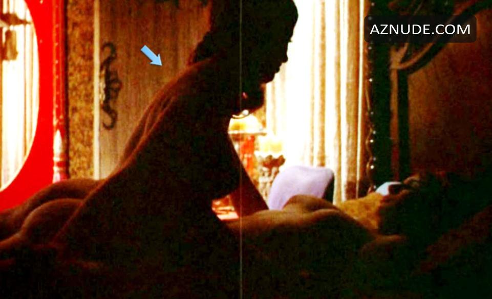 Vincene Wallace in The Secret Sex Lives Of Romeo And Juliet, photo 5