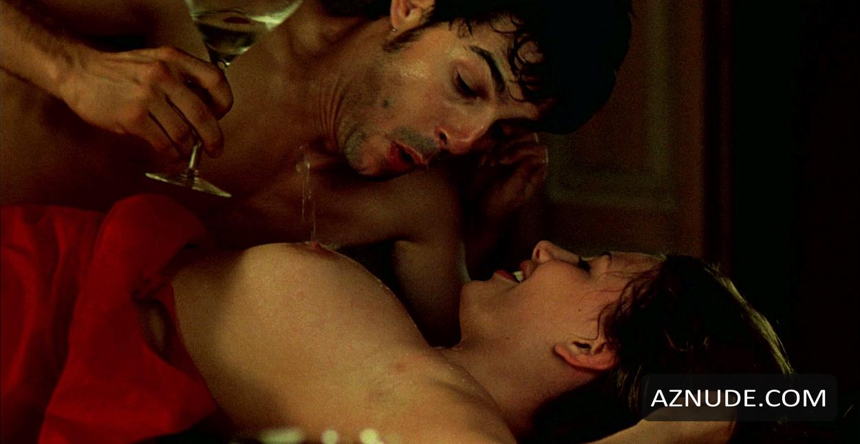 Miriam Giovanelli in Sex, Parties And Lies, photo 0