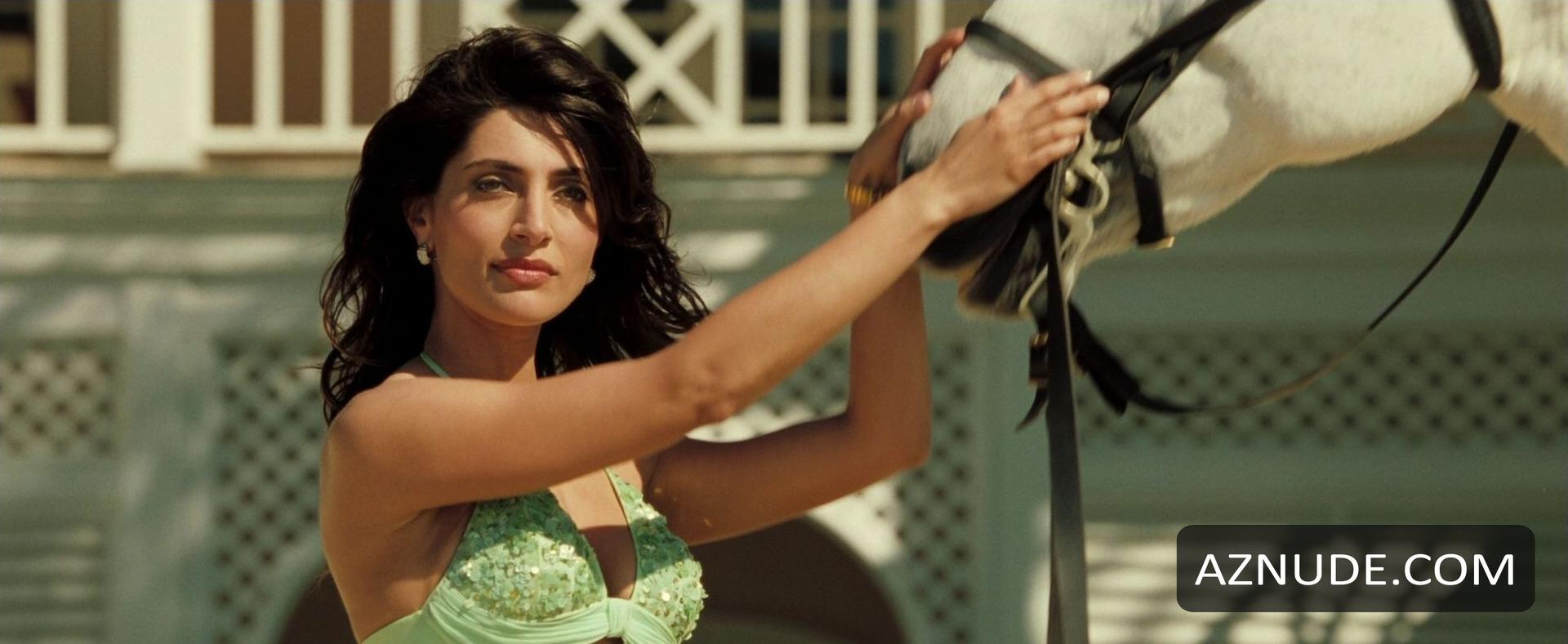 Caterina Murino in Casino Royale, photo 3