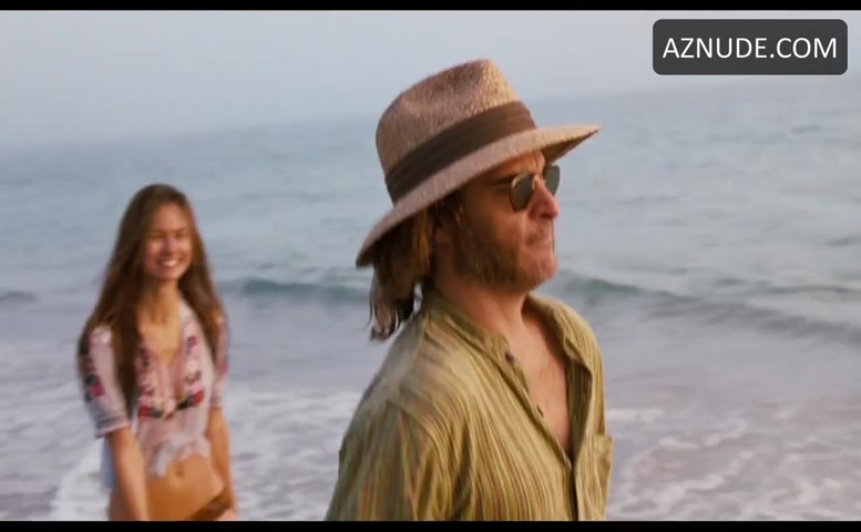 Katherine Waterston in Inherent Vice, photo 2