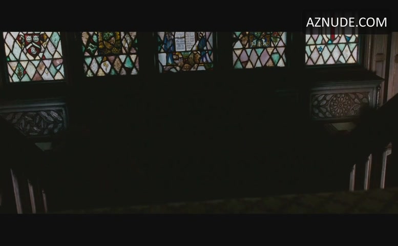 Christina Ricci in After.life, photo 2