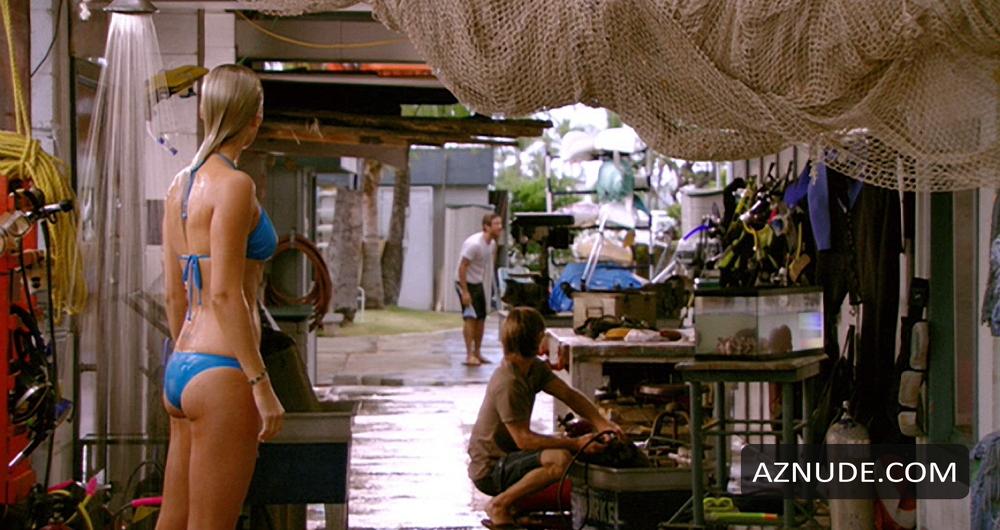 Laura Vandervoort in Into The Blue 2: The Reef, photo 6