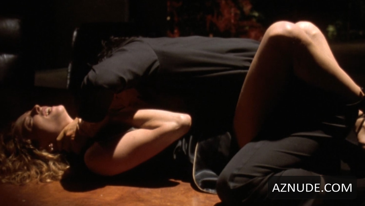 Tatjana Patitz in Rising Sun, photo 14