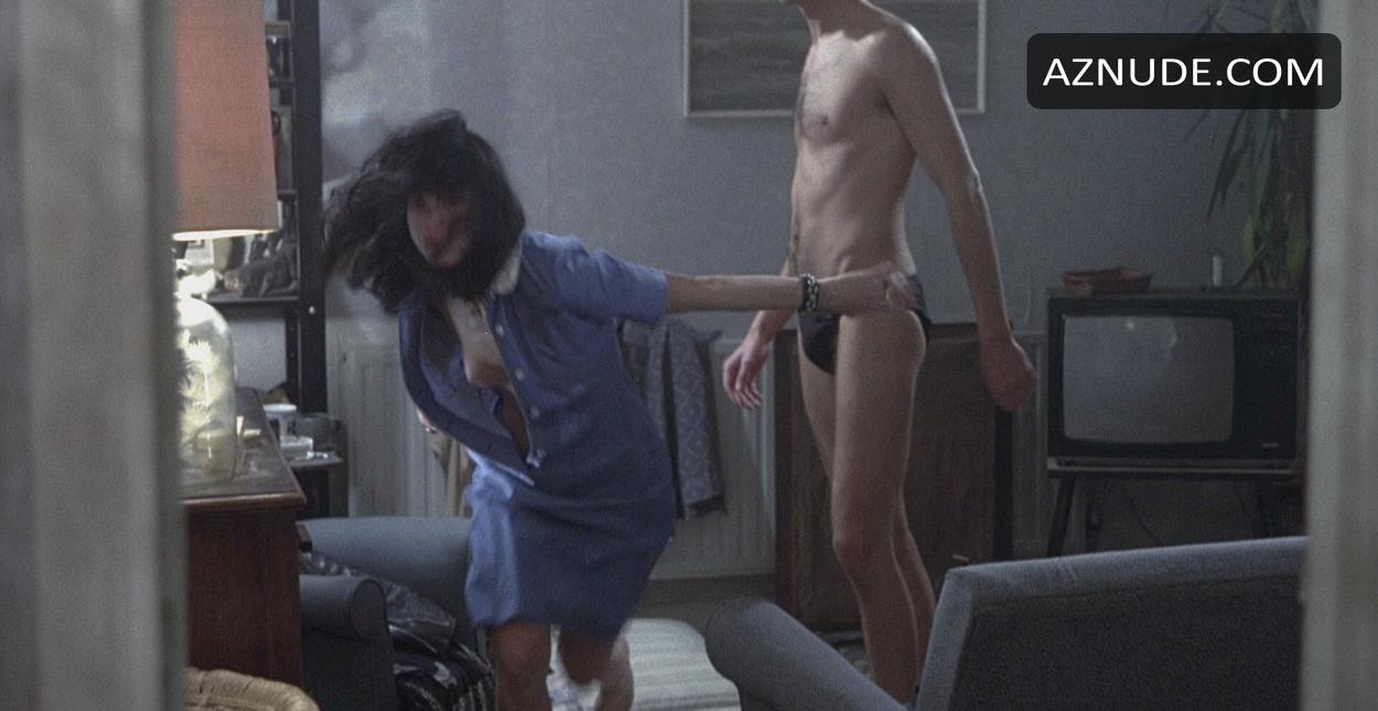 Katrin Cartlidge in Naked, photo 6