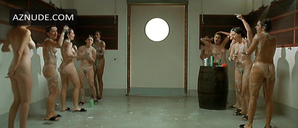 Emeline Bayart in 3 Zeros, photo 26