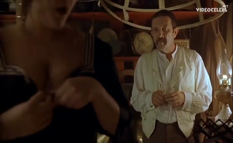 Aida Turturro in Illuminata, photo 20