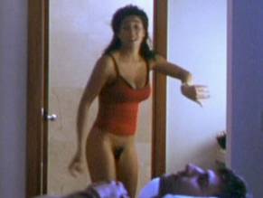 Vicenta N'dongo in Los Lobos De Washington, photo 16