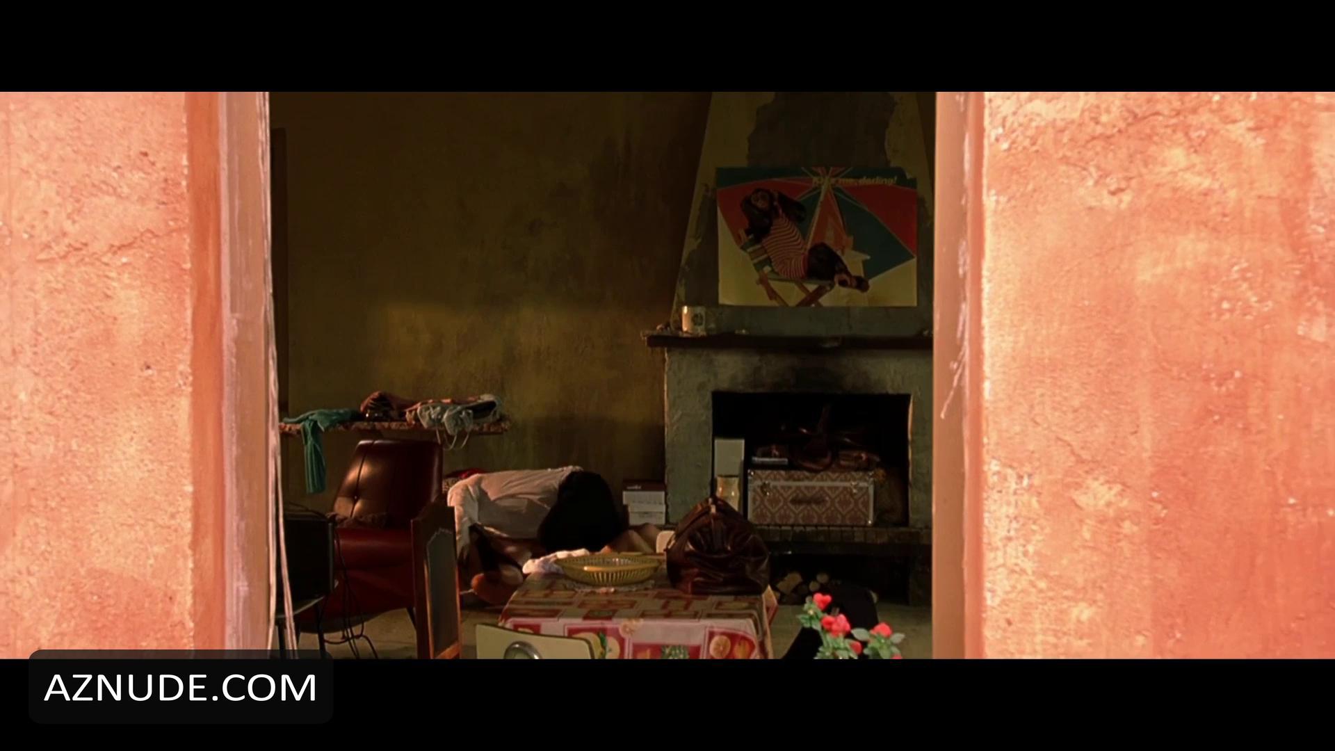 Penelope Cruz in Don't Move, photo 8
