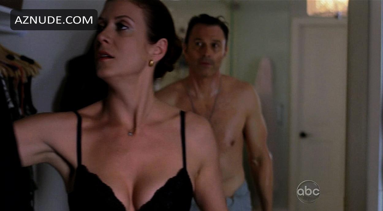 Kate Walsh in Private Practice (2008-2010), photo 4