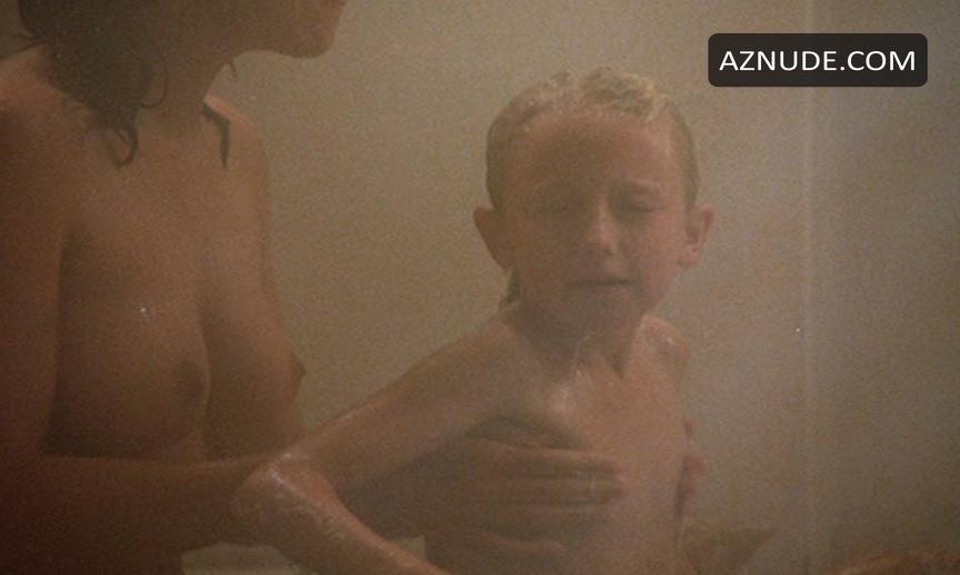 Greta Scacchi in The Coca-cola Kid, photo 6