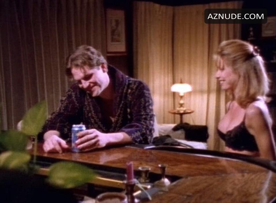 Lynn Wolf in Prelude To Love, photo 11