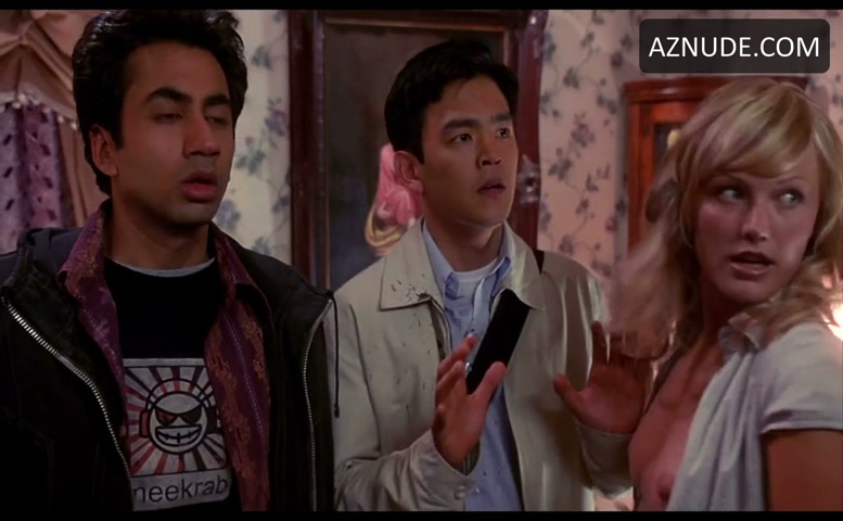 Malin Akerman in Harold & Kumar Go to White Castle, photo 1