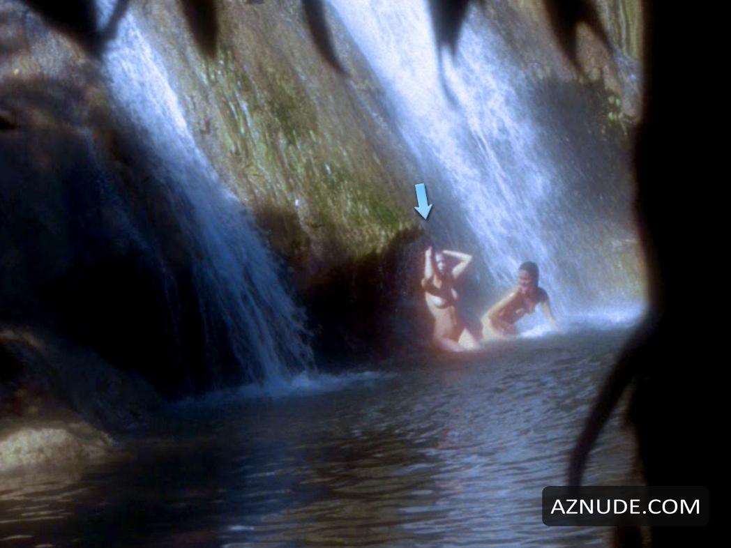 Elena Bennet in Kiss The Sky, photo 2