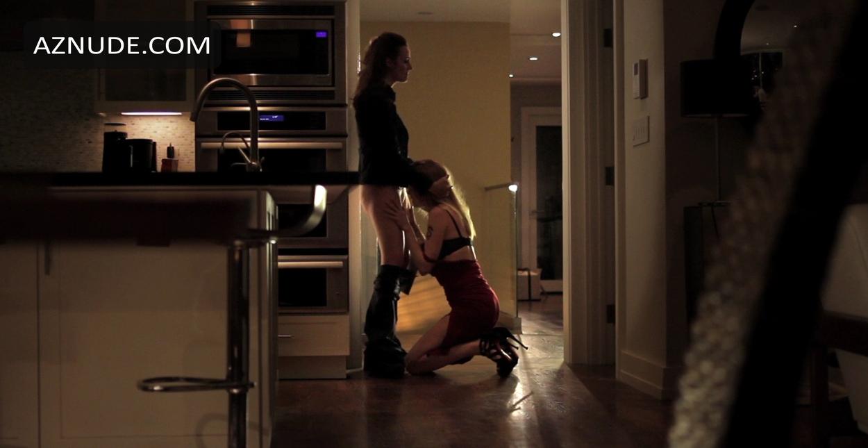 Diane Farr in About Cherry, photo 1