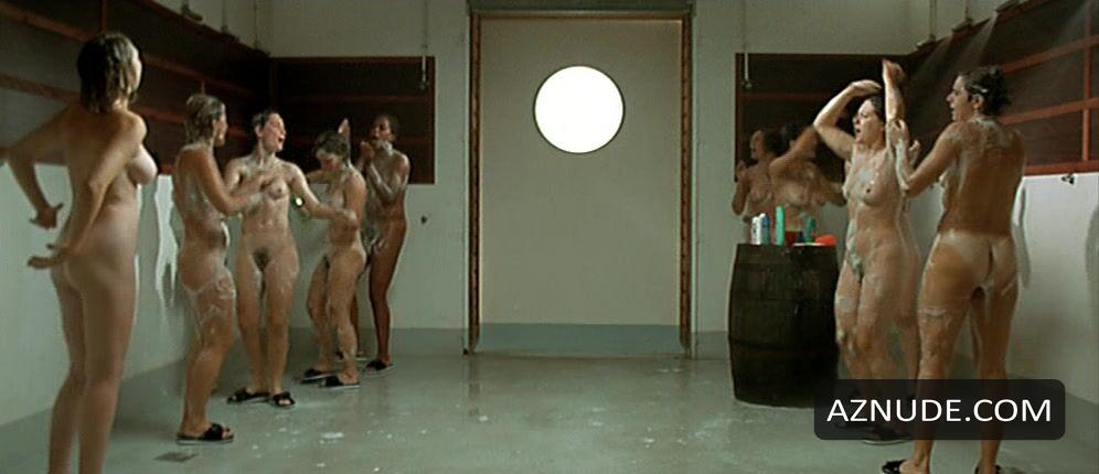 Emeline Bayart in 3 Zeros, photo 25