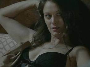 Deanna Russo in Being Human, photo 19