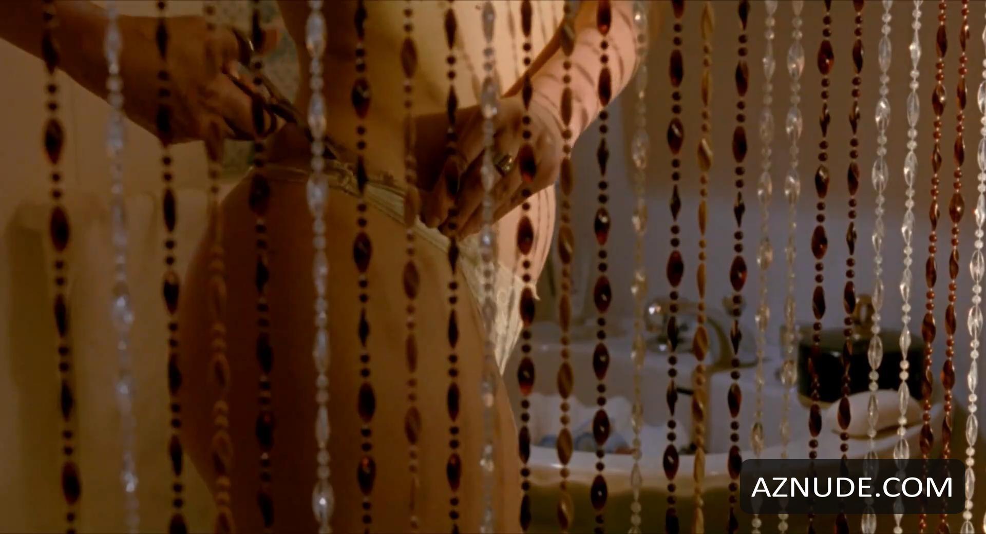 Valeria Marini in Bambola, photo 17