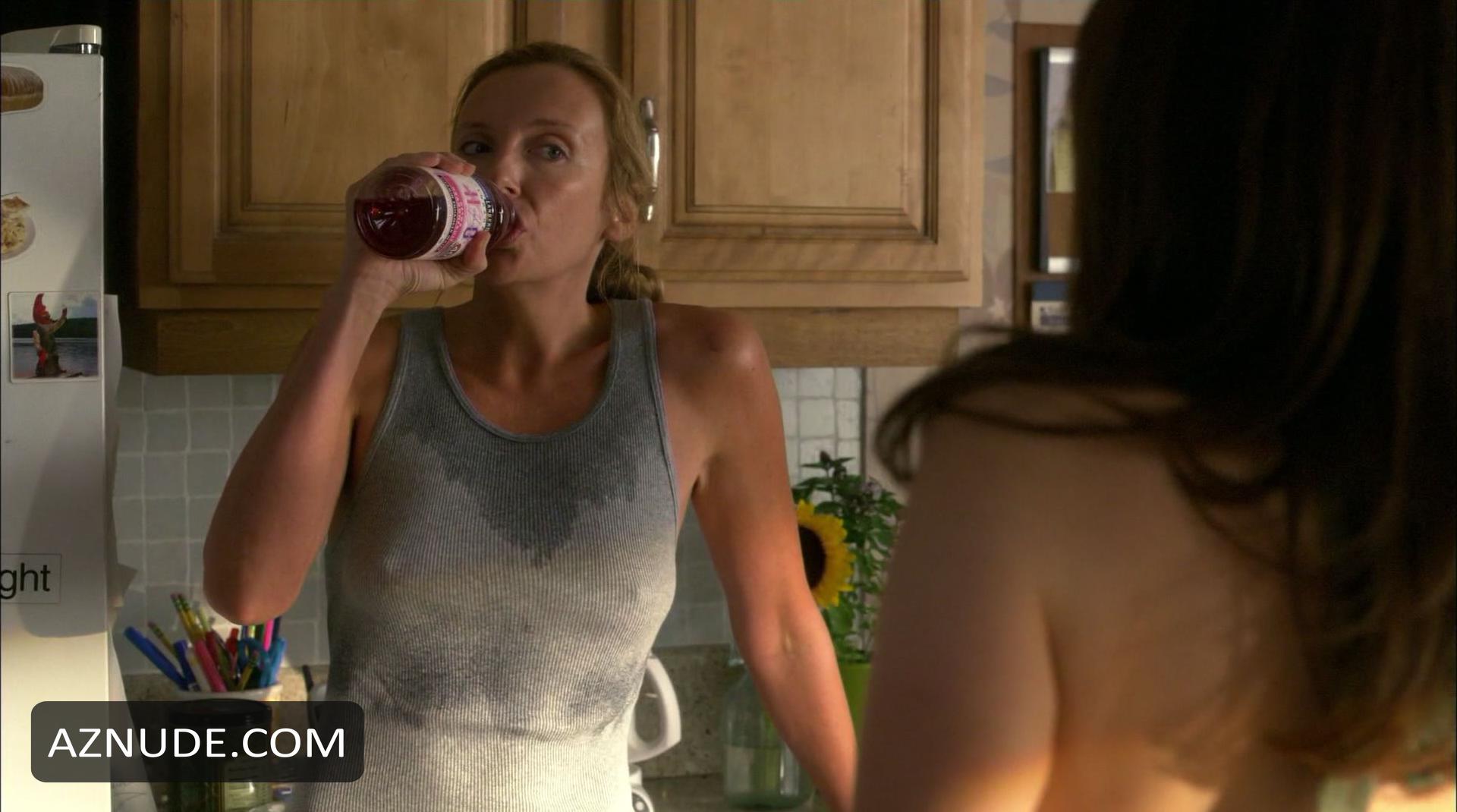 Toni Collette in United States of Tara (2009-2010), photo 47
