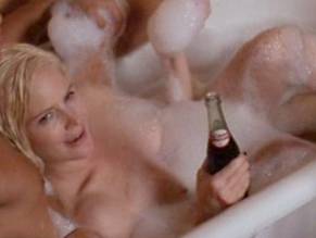 Jennifer Jason Leigh in Skipped Parts, photo 13