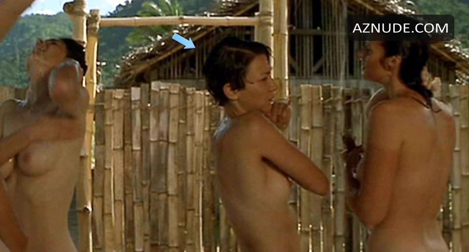 Anita Hegh in Paradise Road, photo 1