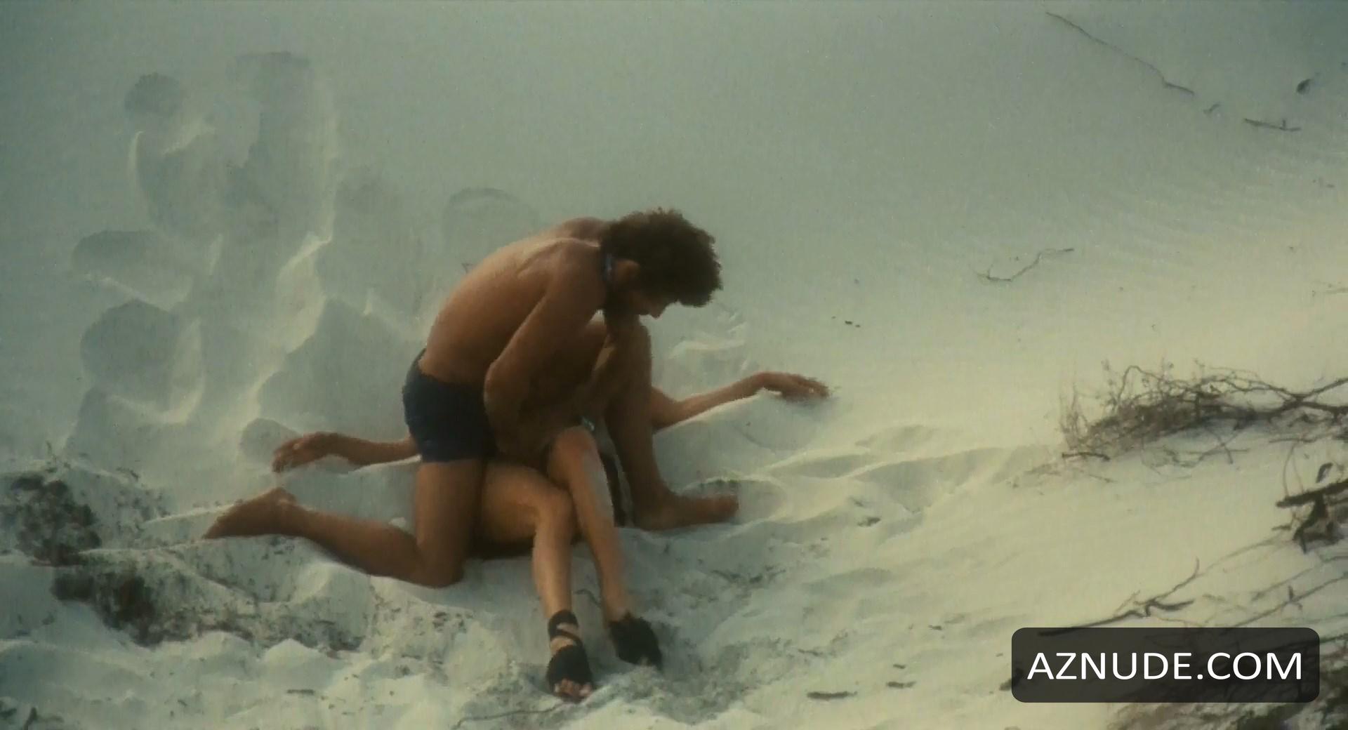 Mariangela Melato in Swept Away, photo 51