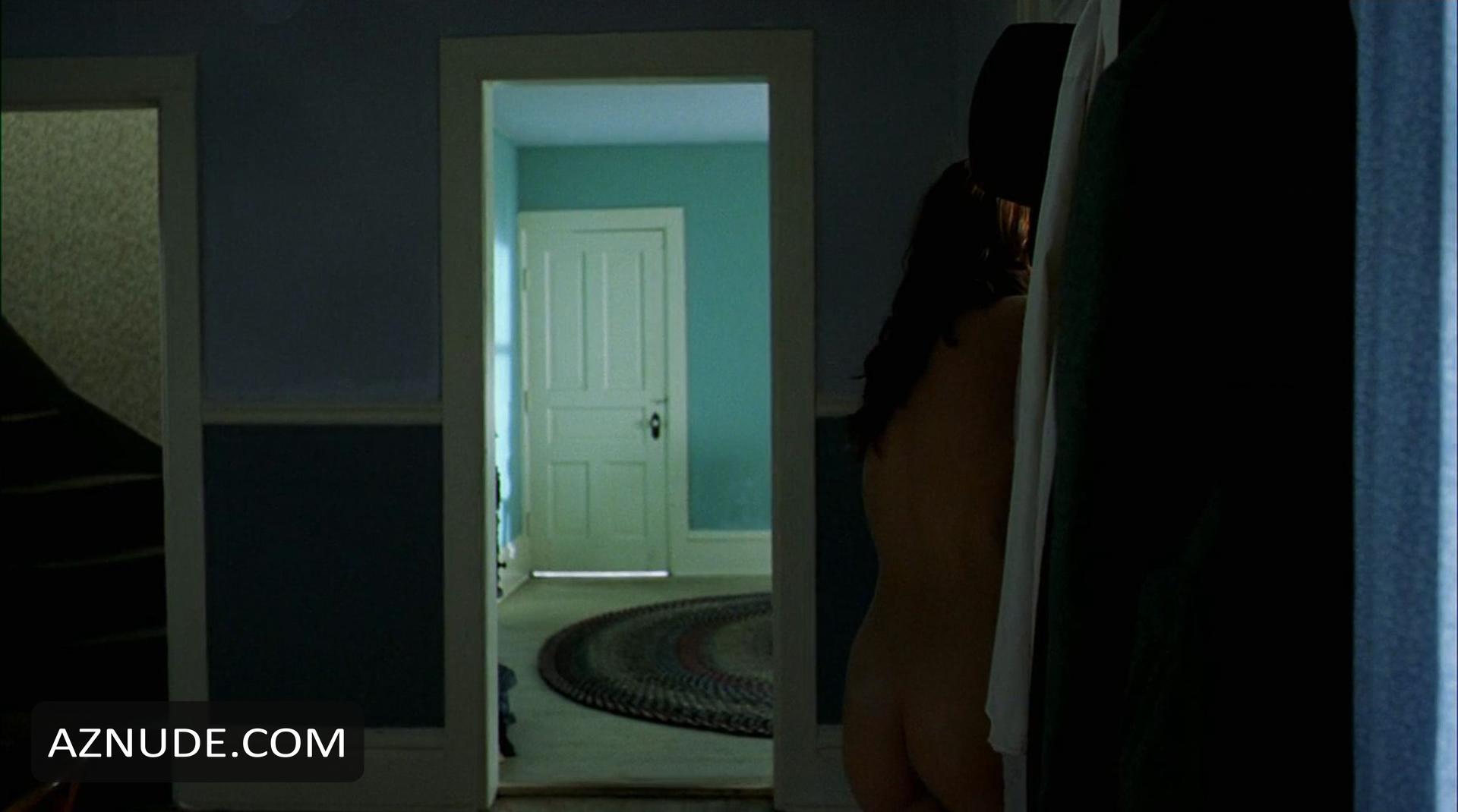 Elizabeth Reaser in Sweet Land, photo 9