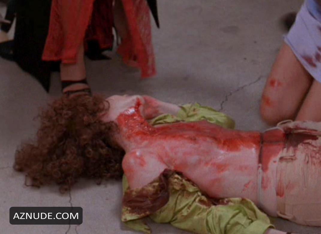 Roberta Hanley in Modern Vampires, photo 0