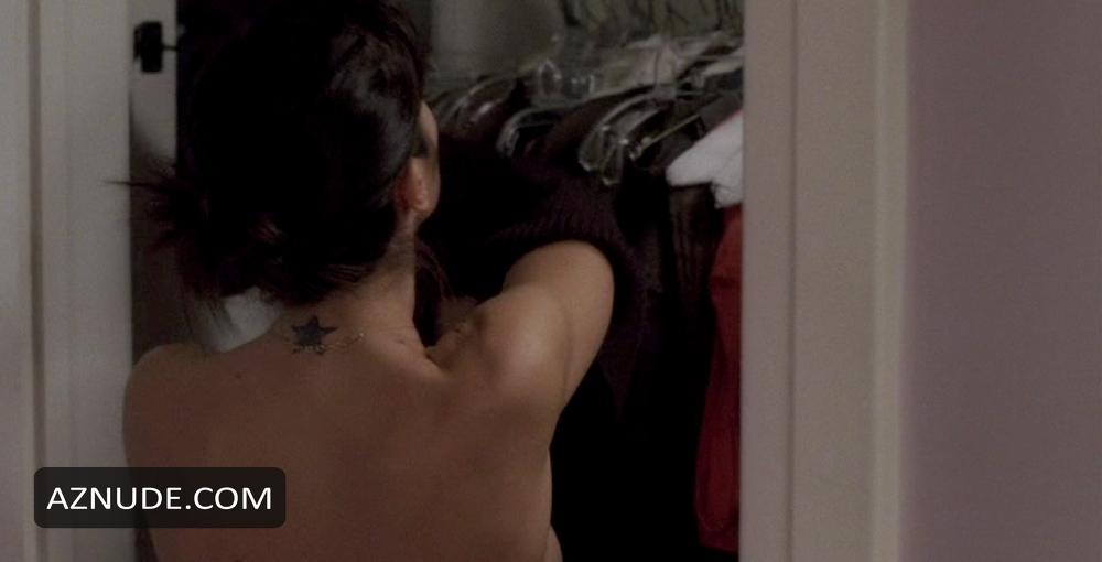 Michelle Borth in Timer, photo 0