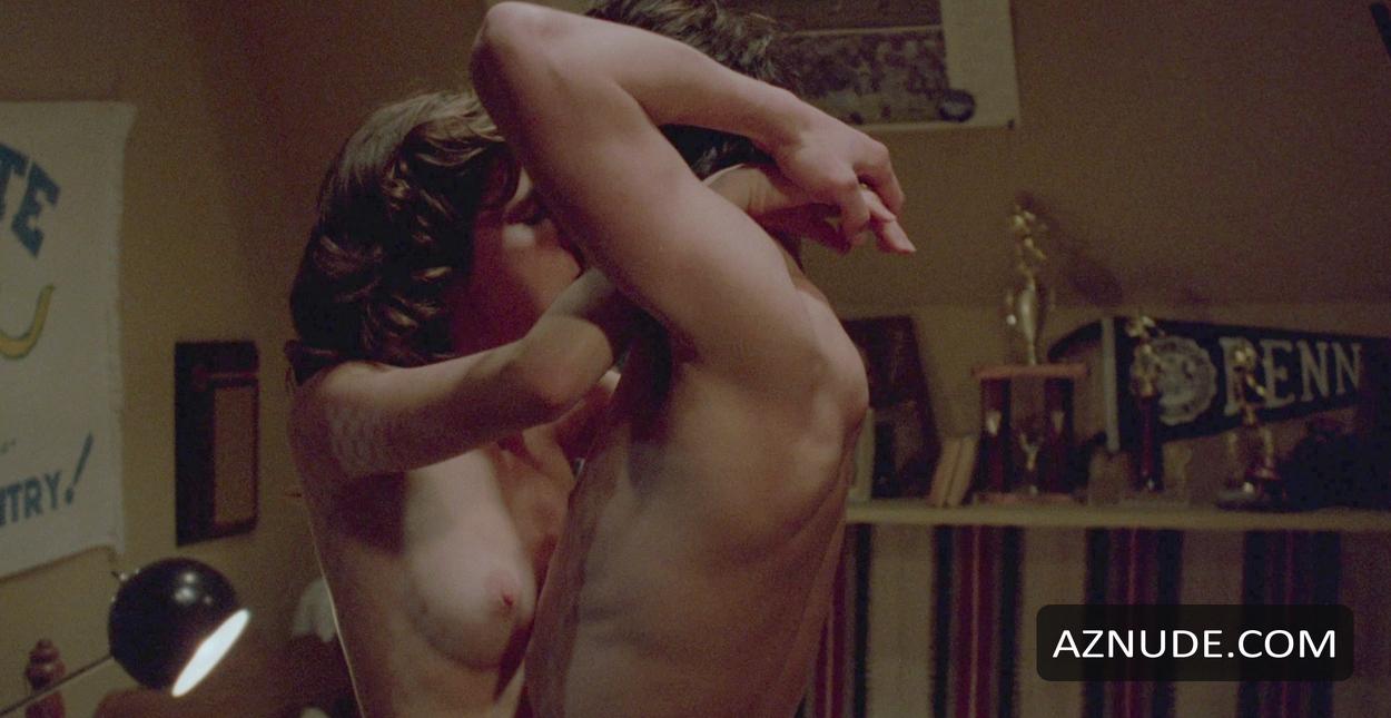 Lea Thompson in All the Right Moves, photo 3