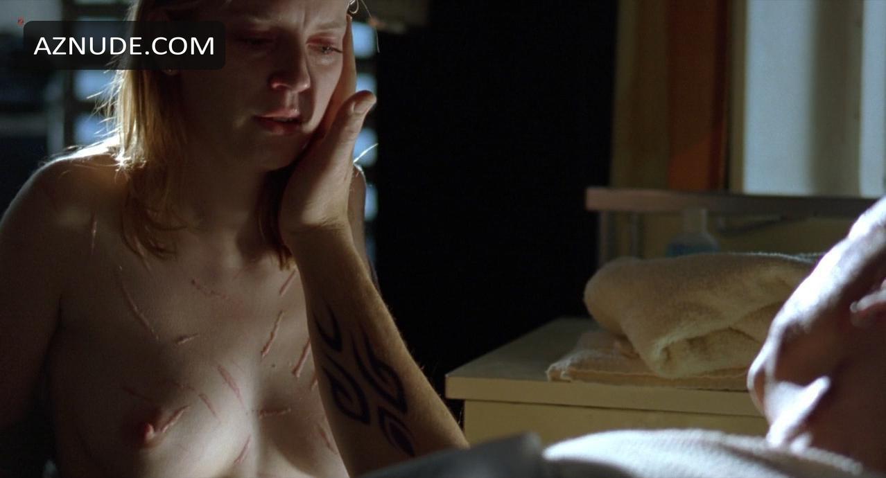Sarah Polley in The Secret Life Of Words, photo 15