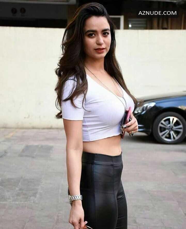 Soundarya Sharma in Housefull 4, photo 69