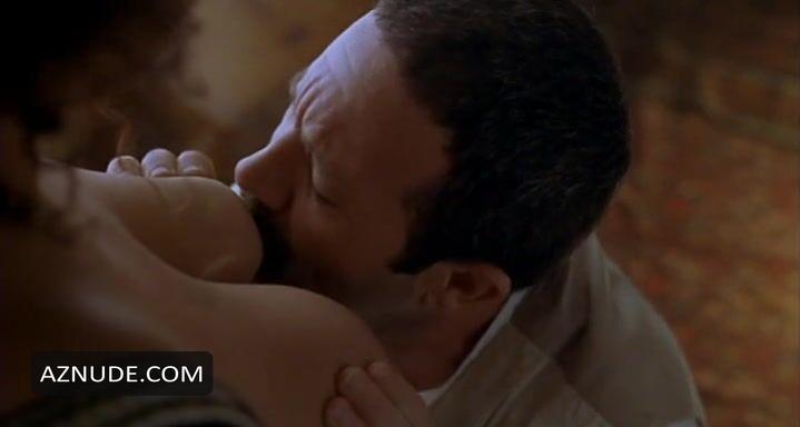Aida Turturro in Illuminata, photo 25