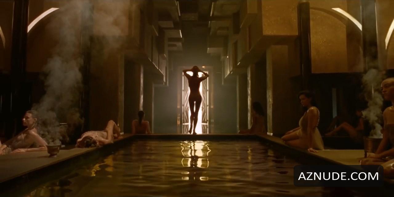 Charlize Theron in Dior J'Adore Perfume Commercial 2018, photo 13