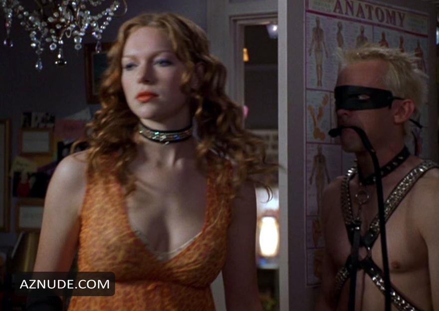 Laura Prepon in Slackers, photo 2