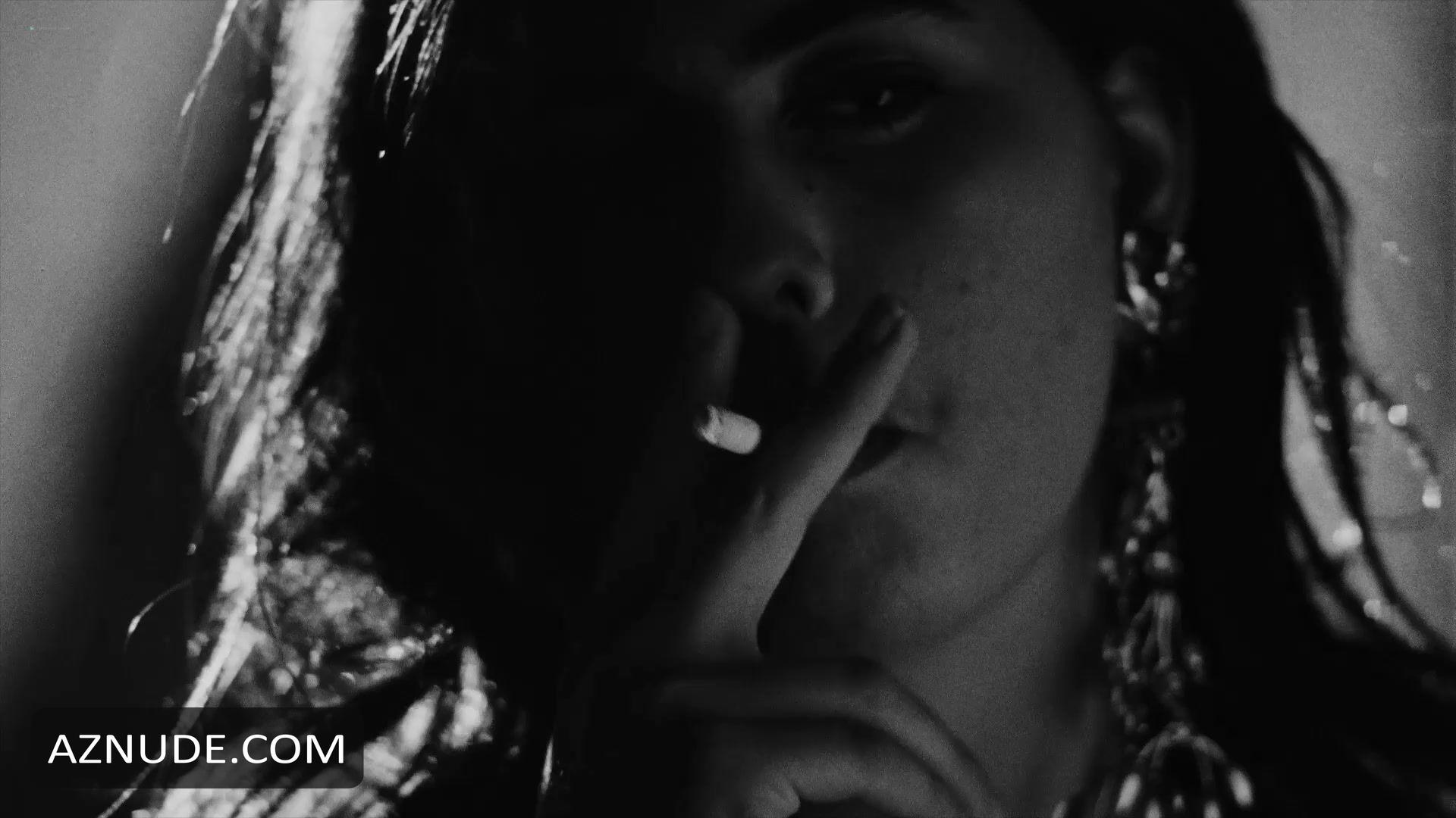 Jennifer Rubin in Stranger by Night, photo 42