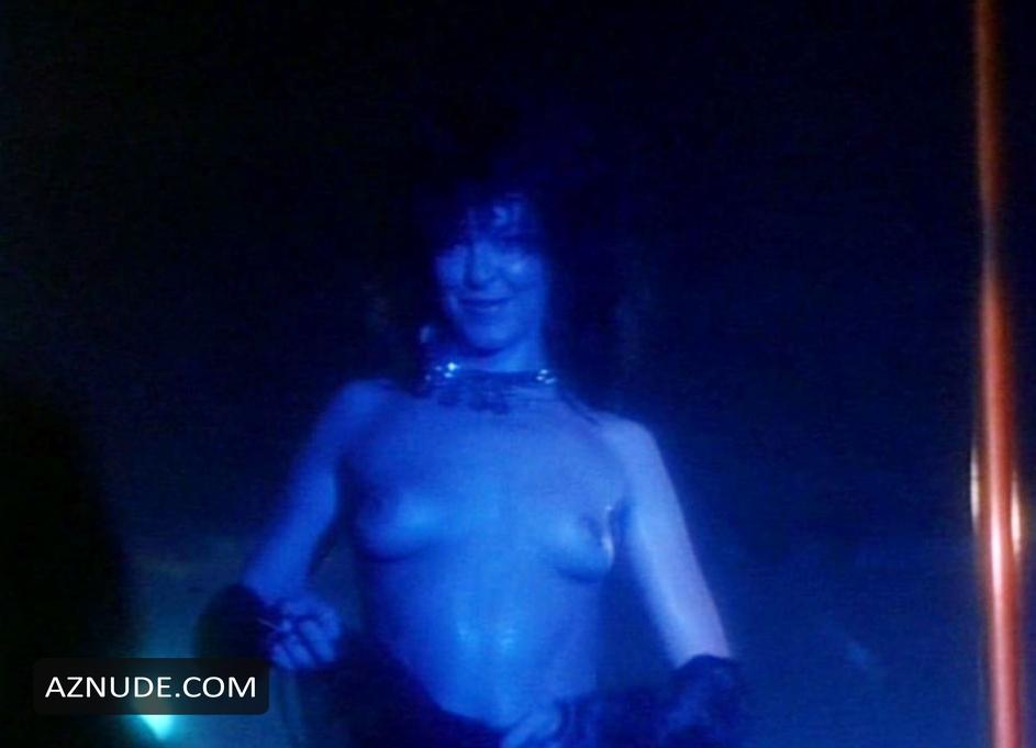 Michelle Foreman in Stripped To Kill, photo 5